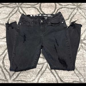 SONG Jeans size 11/30